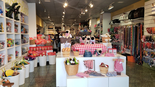 Pet Store «Muttropolis La Jolla», reviews and photos, 7755 Girard Ave, La Jolla, CA 92037, USA