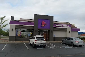 Taco Bell image