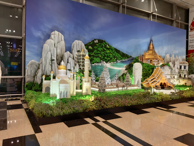 289 Farnborough Rd, Singapore 509747