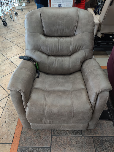 Pharmacy «Ray Fisher Pharmacy», reviews and photos, 6629 N Blackstone Ave, Fresno, CA 93710, USA