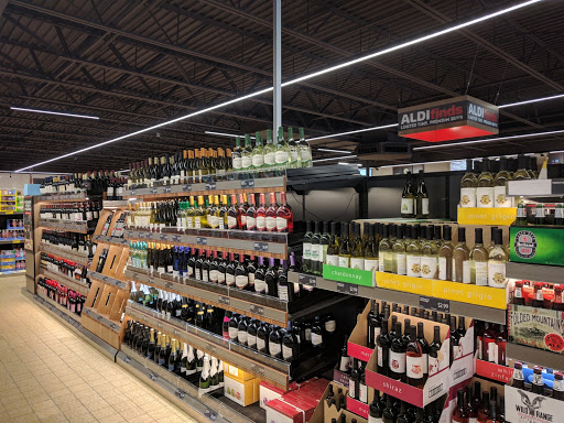 Supermarket «ALDI», reviews and photos, 571 Village Green Dr, Gallatin, TN 37066, USA