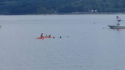 Park «West Harbor Beach Memorial Park - Village Of Bayville», reviews and photos, 10 West Harbour Drive, Bayville, NY 11709, USA