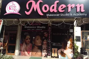 Modern Makeovers Studio Noida-Best Makeup Artist Noida-Freelancer Makeup Services In Noida image