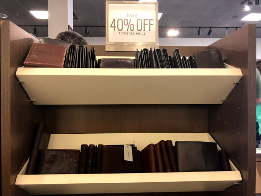 Watch Store «Fossil Outlet Store», reviews and photos, 18521 Outlet Blvd #725, Chesterfield, MO 63005, USA