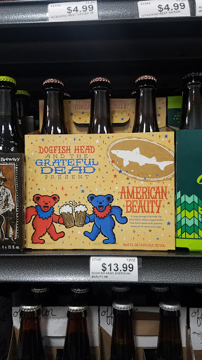 Liquor Store «Amity Wine & Spirit Co», reviews and photos, 95 Amity Rd, New Haven, CT 06515, USA