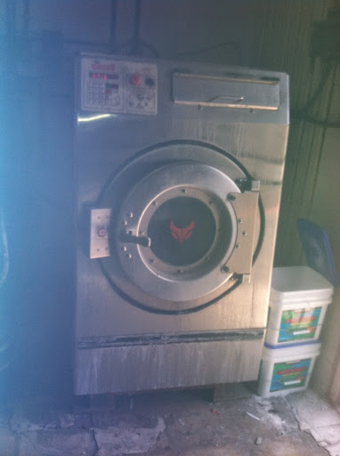 Dry Cleaner «Carwood dry Cleaners», reviews and photos, 4160 Woodruff Ave, Lakewood, CA 90713, USA