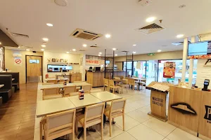 Pizza Hut Restaurant Sg Buloh image