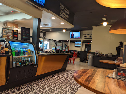 Pizza Restaurant «Round Table Pizza», reviews and photos, 7943 Greenback Ln, Citrus Heights, CA 95610, USA