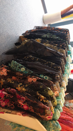 Fabric Store «Sewfisticated Discount Fabrics», reviews and photos, 303 Worcester Rd, Framingham, MA 01701, USA