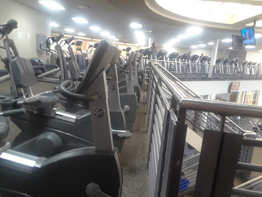 Gym «LA Fitness», reviews and photos, 201 Ogden Falls Blvd, Oswego, IL 60543, USA