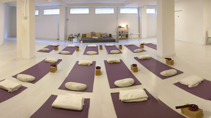 Centro de yoga, Yoganet