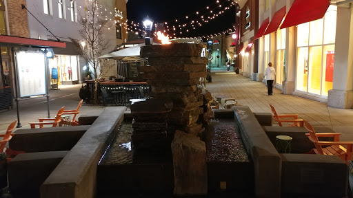 Shopping Mall «Bridgeport Village», reviews and photos, 7455 SW Bridgeport Rd, Tigard, OR 97224, USA