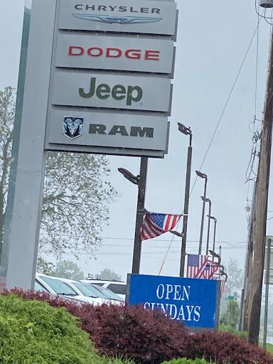 Used Car Dealer «Dutchess Chrysler Jeep Dodge», reviews and photos, 2285 South Rd, Poughkeepsie, NY 12601, USA