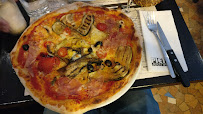 Pizza du Restaurant italien Pietro Rue Du Commerce à Paris - n°17