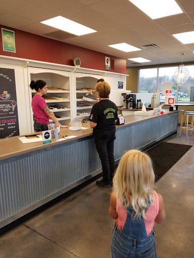 Donut Shop «Sprinkles Donut Shop», reviews and photos, 8467 Algoma Ave NE, Rockford, MI 49341, USA