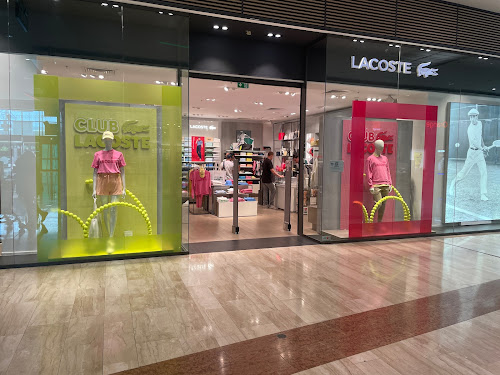 Lacoste à Claye-Souilly