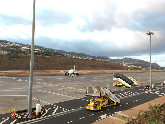 Aeroporto da Madeira - Piso 1 - Partidas, Loja 1053, 9100-105 Funchal, Portugal