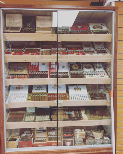 Tobacco Shop «Smoke Plus Inc», reviews and photos, 1432 1st Ave, Seattle, WA 98101, USA