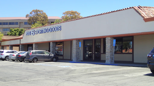 Sporting Goods Store «Big 5 Sporting Goods - Pinole», reviews and photos, 1572 Fitzgerald Dr, Pinole, CA 94564, USA