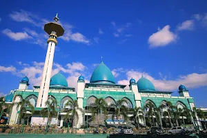 Baiturrahman Great Mosque image