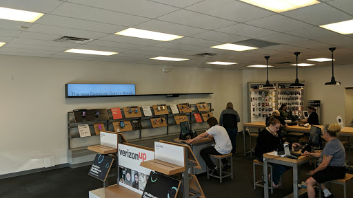 Cell Phone Store «Verizon Wireless - Cellular Plus», reviews and photos, 1302 Prospect Ave, Helena, MT 59601, USA