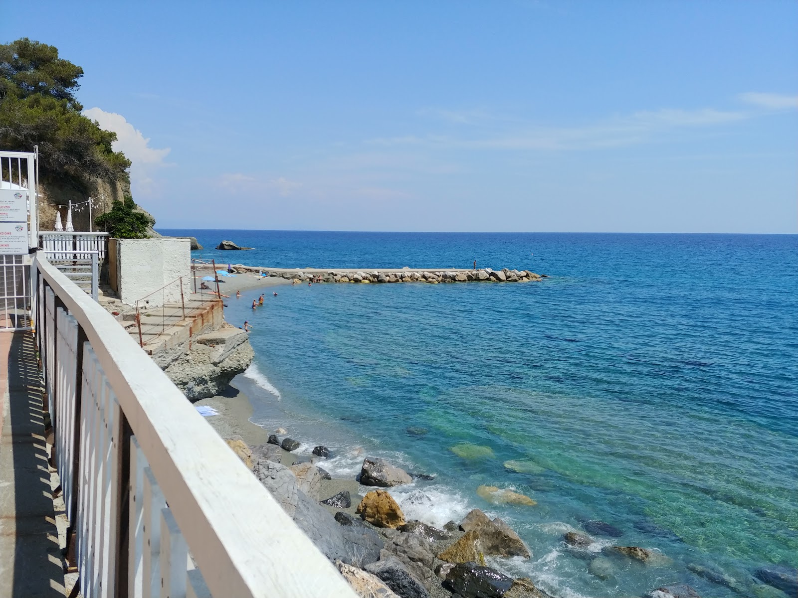 Foto von Spiaggia Libera Comunale teilweise ferienortbereich