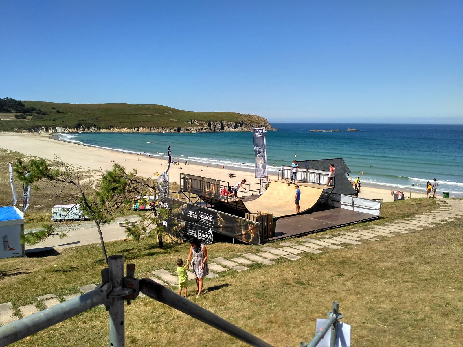 Zdjęcie Plaża Pantin z powierzchnią drobny biały piasek