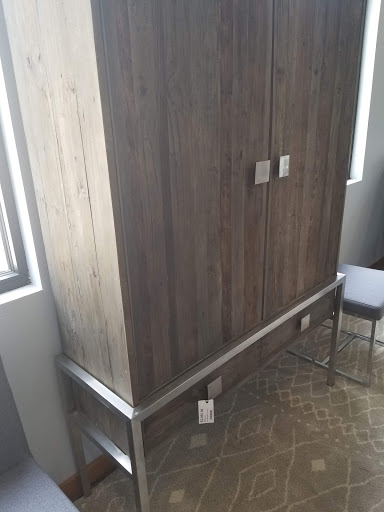 Consignment Shop «Pebbles & Twigs Furniture Consignment», reviews and photos, 3126 Quarry Rd #4a, Park City, UT 84098, USA