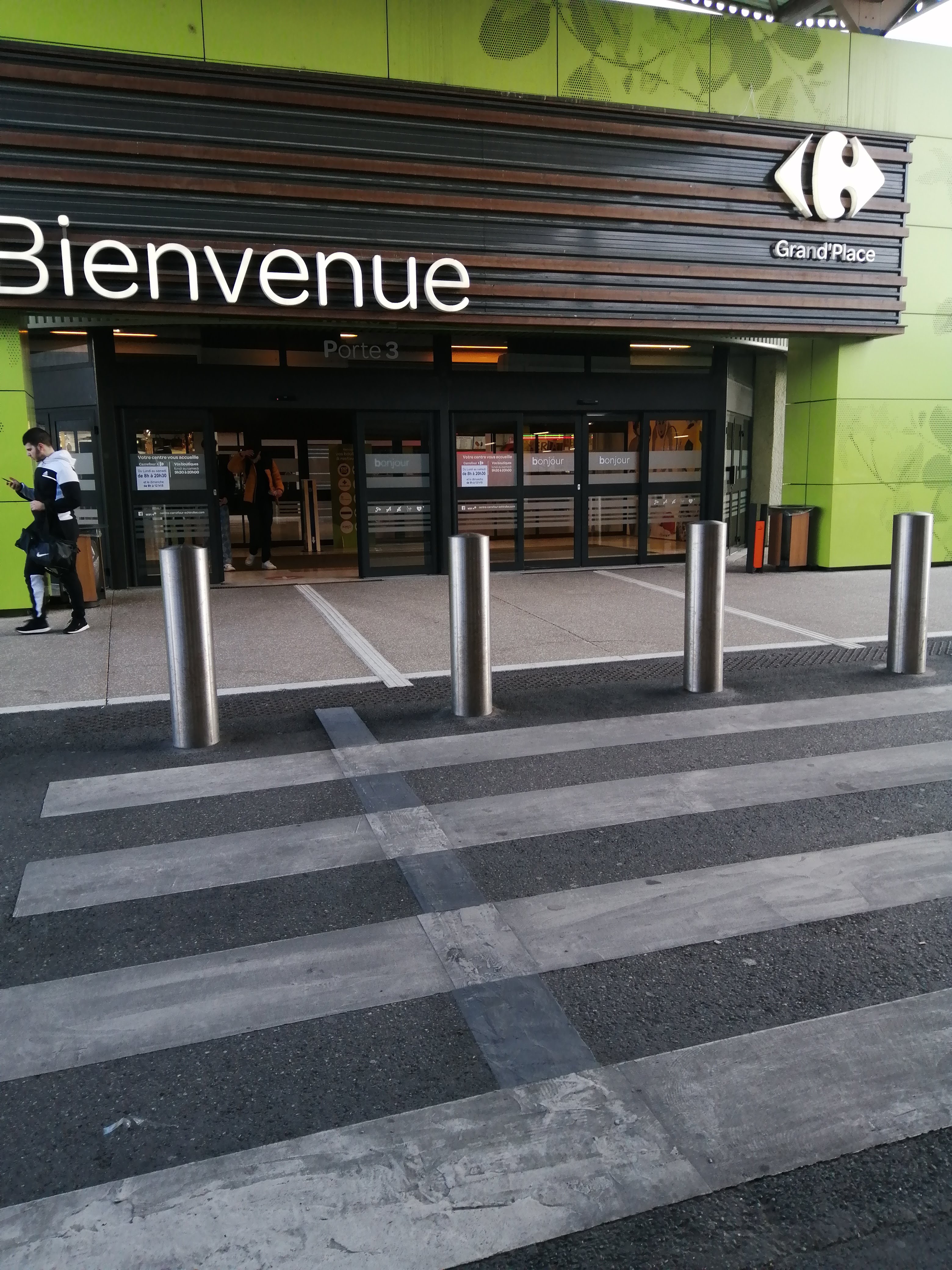 Photo n° 1 de l'avis de QueeniX. fait le 11/04/2022 à 04:29