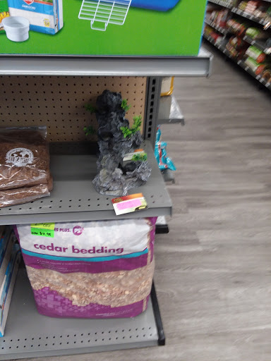 Pet Supply Store «Pet Supplies Plus», reviews and photos, 13360 W 87th St Pkwy, Lenexa, KS 66215, USA