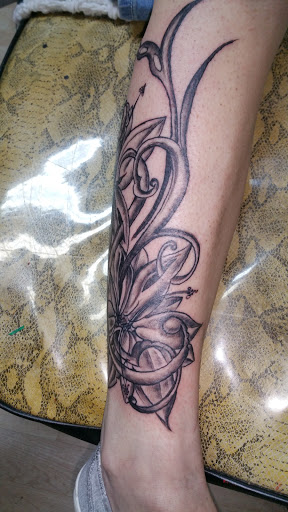 Arch Angel Custom Tattoo and Piercing, 282 Henniker St, Hillsboro, NH 03244, USA, 