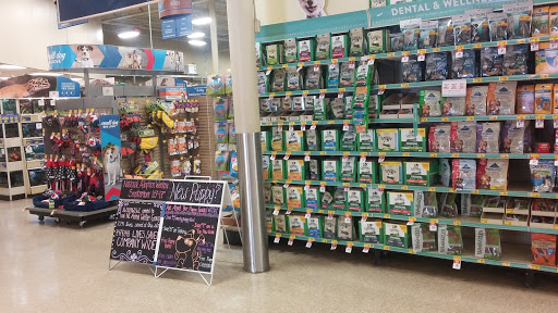 Pet Supply Store «PetSmart», reviews and photos, 950 Hanes Mall Blvd, Winston-Salem, NC 27103, USA