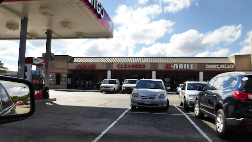 Donut Shop «Donut Palace», reviews and photos, 2113 Wells Branch Pkwy # 400A, Austin, TX 78728, USA