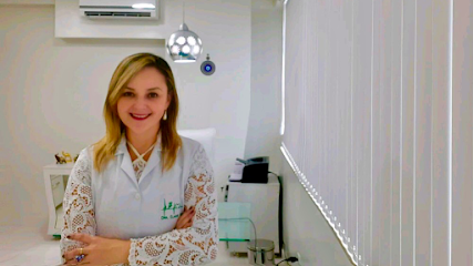 Dra. Elaine Reis - Clínica Médica Longevidade Saúde e Bem Estar Gerontologia Marco Belém PA