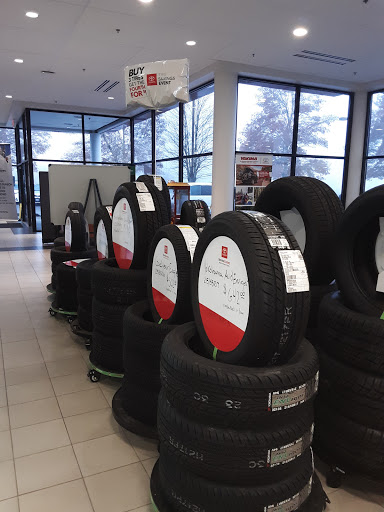 Toyota Dealer «Dick Hannah Toyota», reviews and photos, 2632 Coweeman Park Dr, Kelso, WA 98626, USA