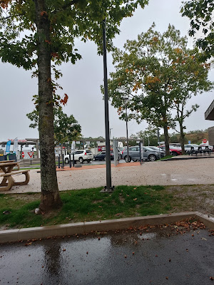 Aire d’autoroute à Champs