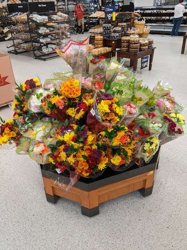 Department Store «Walmart Supercenter», reviews and photos, 340 Norman Dr, Valdosta, GA 31601, USA