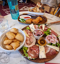 Plats et boissons du Chez Démé - restaurant italien pizzeria Fontainebleau - n°5