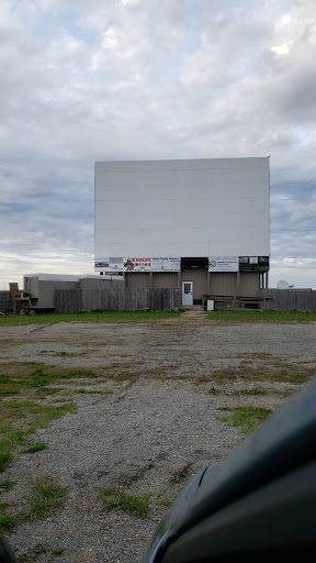 Drive-in Movie Theater «Blue Grass Drive-In Theater», reviews and photos, 774 W Mayne St, Blue Grass, IA 52726, USA