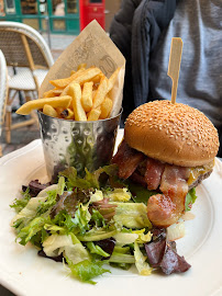 Hamburger du Restaurant L'Éclair à Paris - n°6