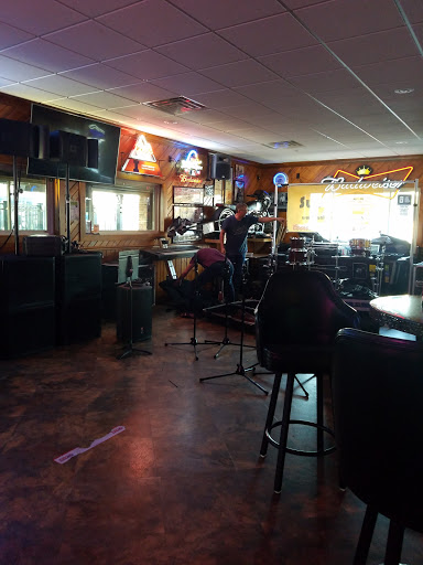 Bar «Orchard Inn Tavern», reviews and photos, 800 N 3rd St, Effingham, IL 62401, USA