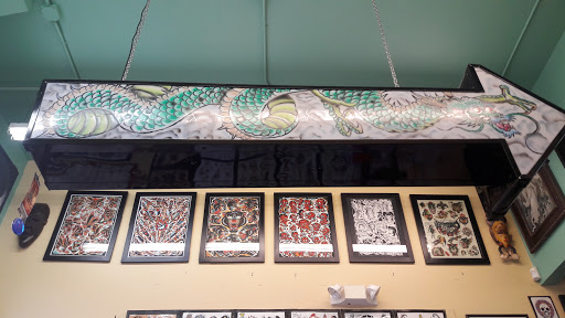 Tattoo Shop «Yankee Doodle Dandy Tattoo», reviews and photos, 2322 University Ave, Des Moines, IA 50311, USA