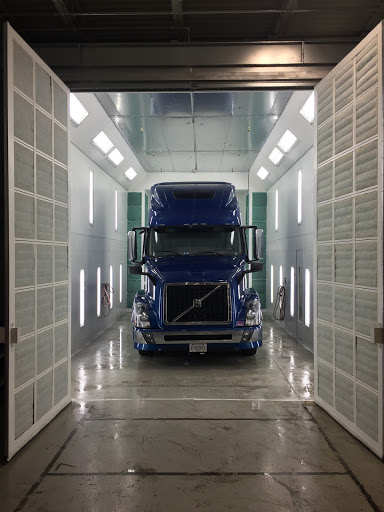 Auto Body Shop «Evergreen Auto & Truck Body Shop», reviews and photos, 13939 Kostner Ave, Crestwood, IL 60445, USA