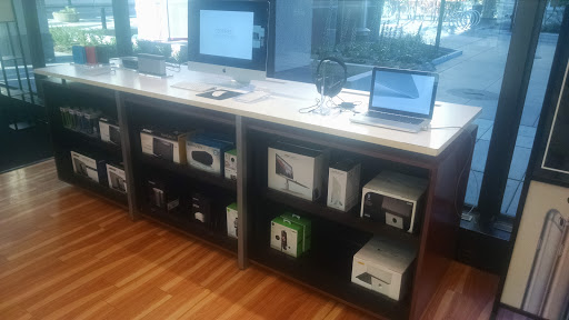 Computer Store «Simply Mac - Apple Premier Partner», reviews and photos, 700 NE Multnomah St, Portland, OR 97232, USA