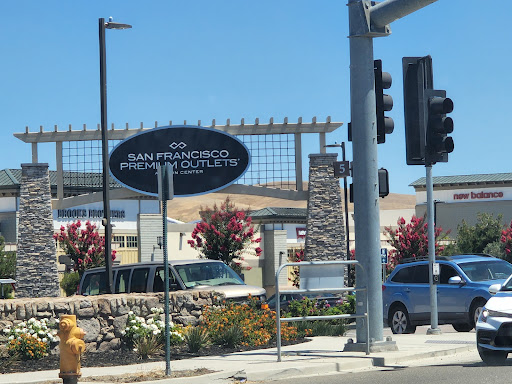 Shopping Mall «San Francisco Premium Outlets», reviews and photos, 2774 Livermore Outlets Dr, Livermore, CA 94551, USA