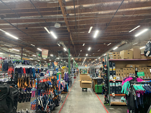 Sporting Goods Store «Sports Basement San Ramon», reviews and photos, 1041 Market Pl, San Ramon, CA 94583, USA