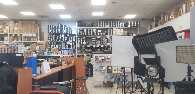 ארגול שווק והפצה צרכי צילום בע"מ - סטודיו צילום