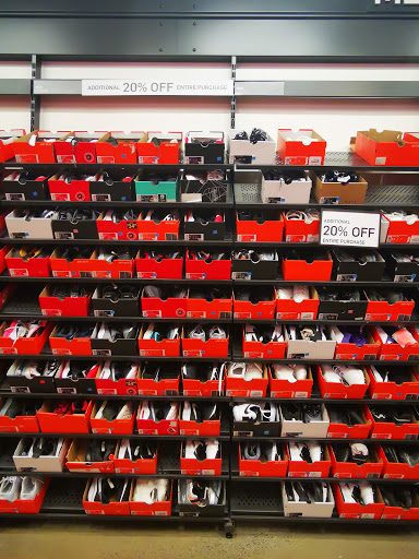 Clothing Store «Nike Factory Store», reviews and photos, 915 Ridgewalk Pkwy #200, Woodstock, GA 30188, USA