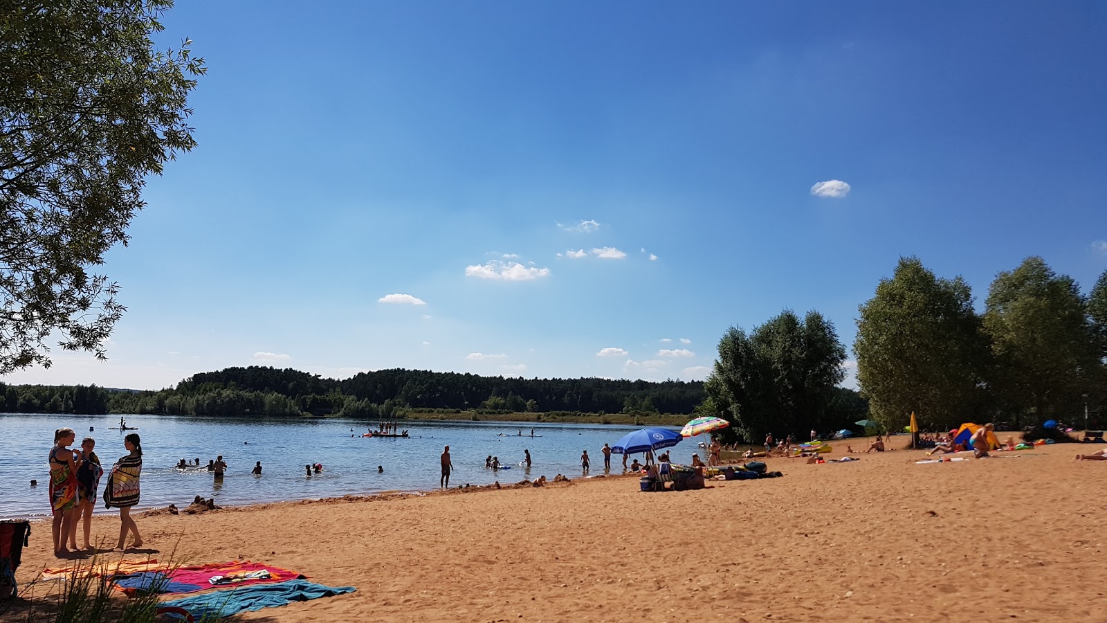 Foto di Strandbad Enderndorf con una superficie del sabbia beige