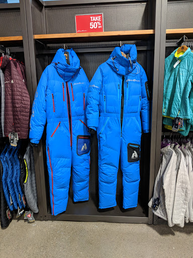 Clothing Store «Eddie Bauer Outlet», reviews and photos, 4599 Fisher Rd, Columbus, OH 43228, USA